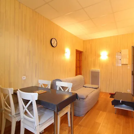 Centre: T2 Confort Avec Ascenseur Et Wi-fi - Fr-1-608-118 La Bourboule