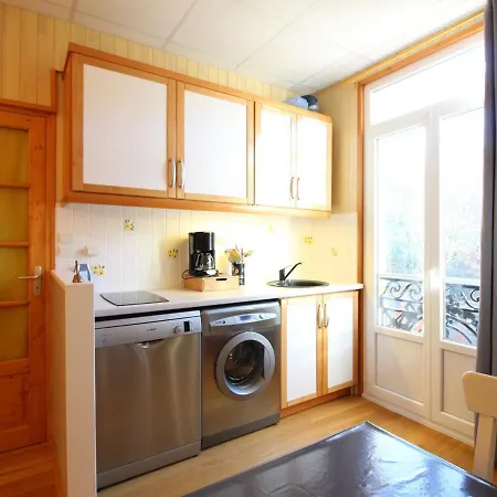 Centre: T2 Confort Avec Ascenseur Et Wi-fi - Fr-1-608-118 La Bourboule