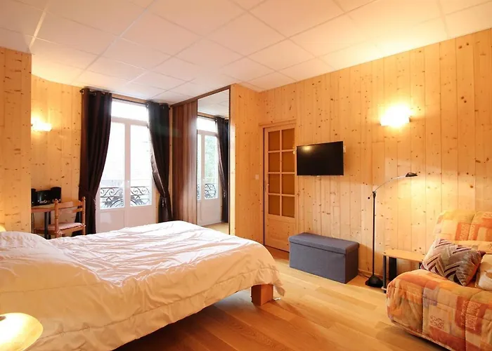 Daire Centre: T2 Confort Avec Ascenseur Et Wi-fi - Fr-1-608-118 La Bourboule