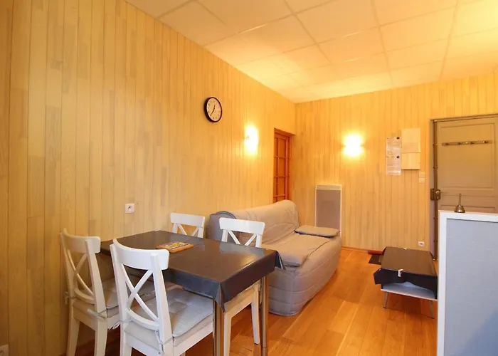 Centre: T2 Confort Avec Ascenseur Et Wi-fi - Fr-1-608-118 La Bourboule